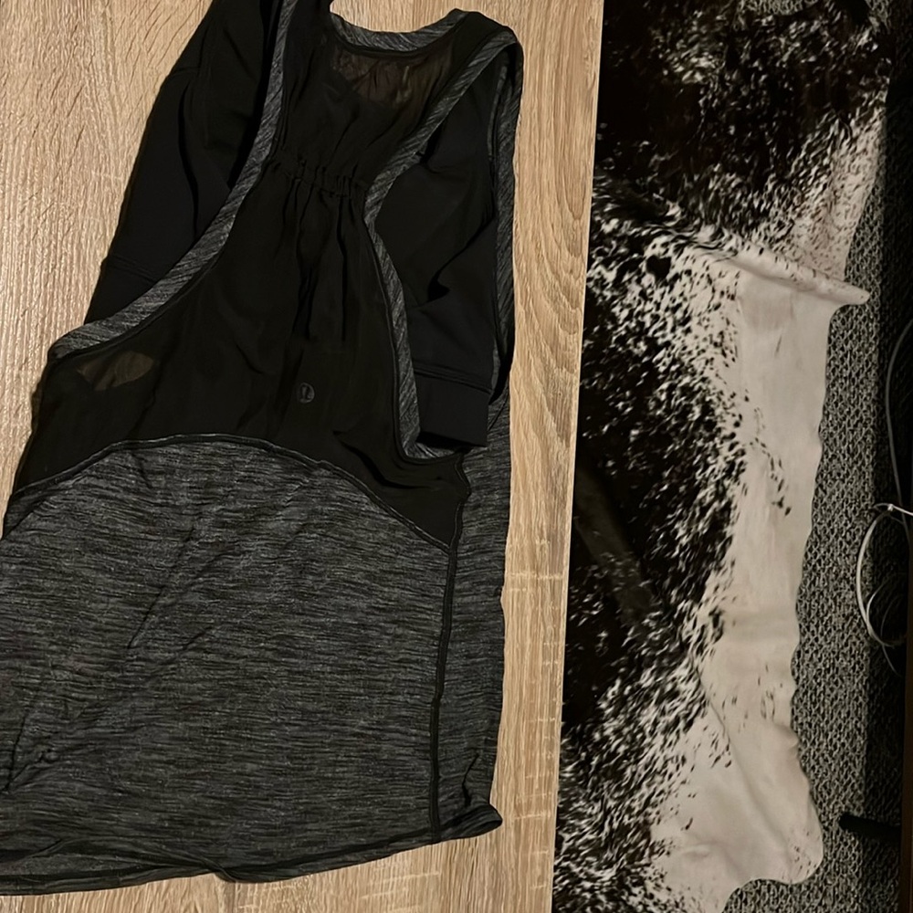 Lululemon tank w/builtin sports bra